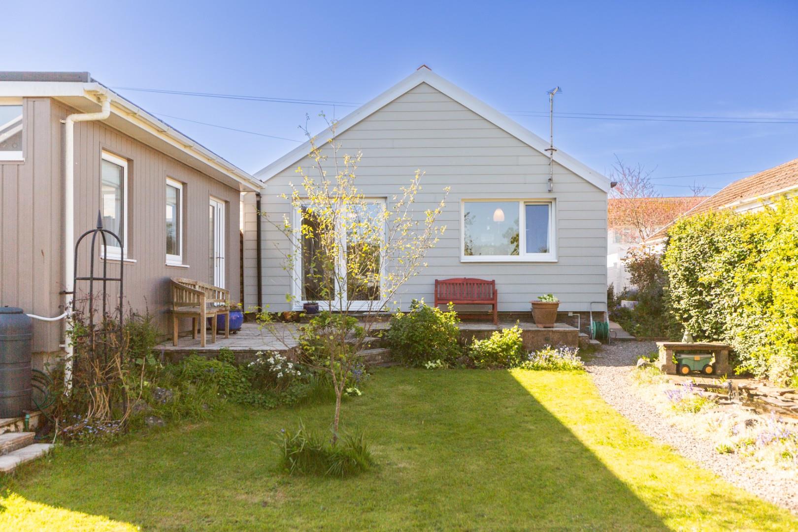 Three Cliffs Drive, Southgate, Swansea, SA3 2BN